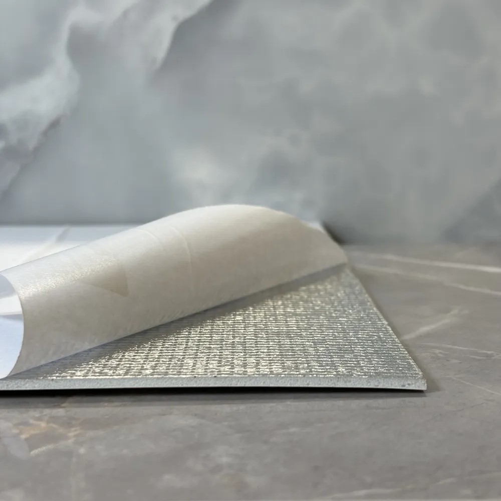 Панель самоклеющаяся ПВХ 300х600 мм 6шт/уп Мрамор Нова Мариба гранд. Цена указана за 1,08 м²